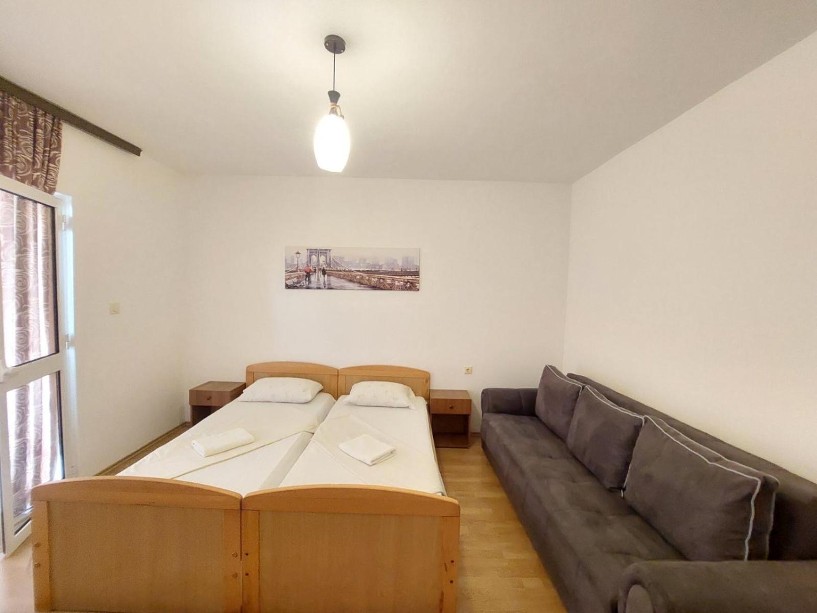 Apartaments Queen Ulcinj Exterior photo