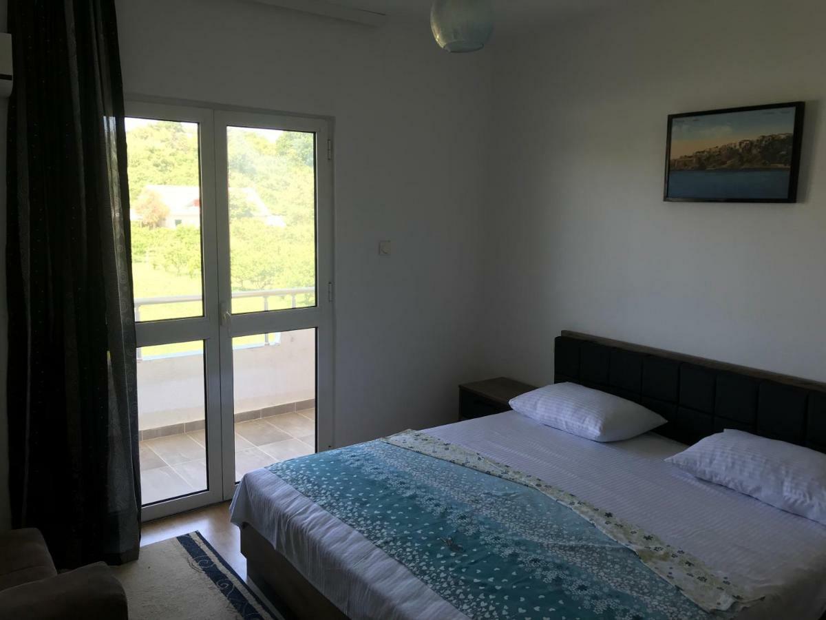 Apartaments Queen Ulcinj Exterior photo
